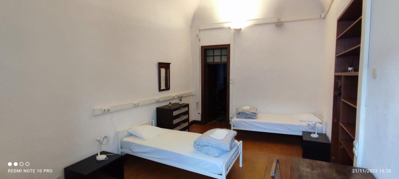 אבורה Hostel Raymundo מראה חיצוני תמונה