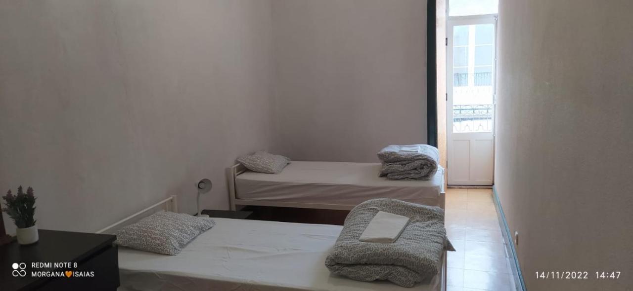 אבורה Hostel Raymundo מראה חיצוני תמונה
