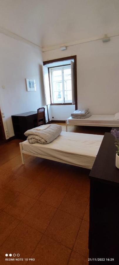 אבורה Hostel Raymundo מראה חיצוני תמונה