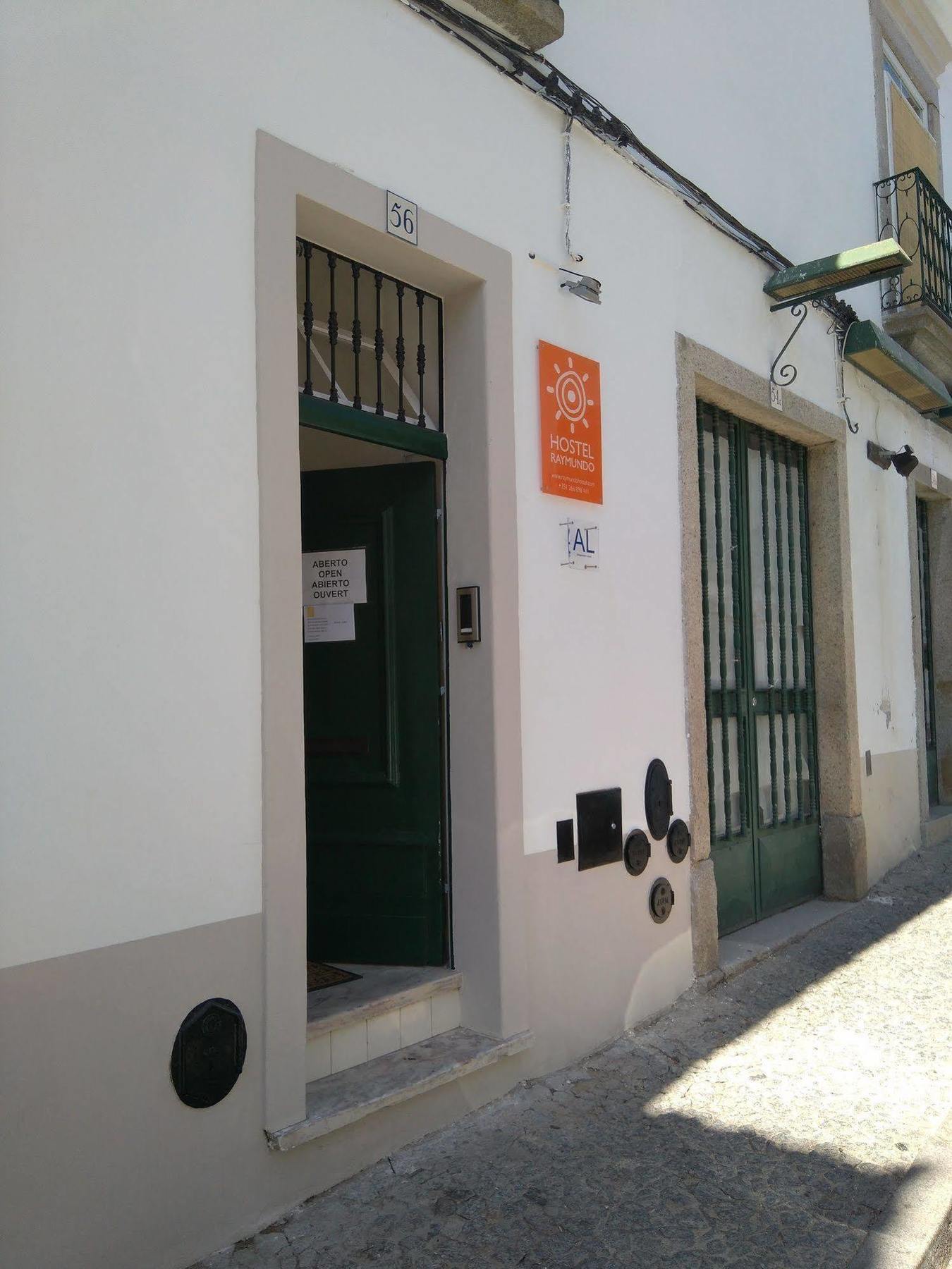 אבורה Hostel Raymundo מראה חיצוני תמונה