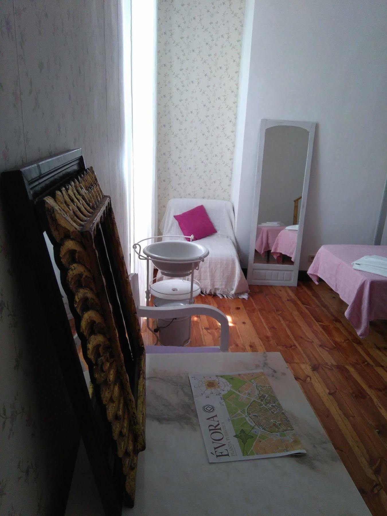 אבורה Hostel Raymundo מראה חיצוני תמונה