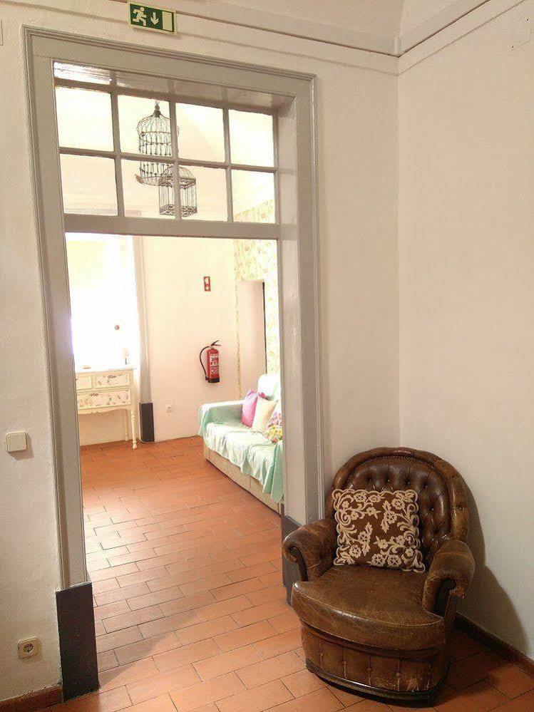 אבורה Hostel Raymundo מראה חיצוני תמונה