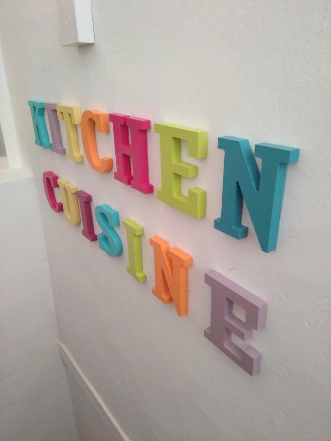 אבורה Hostel Raymundo מראה חיצוני תמונה