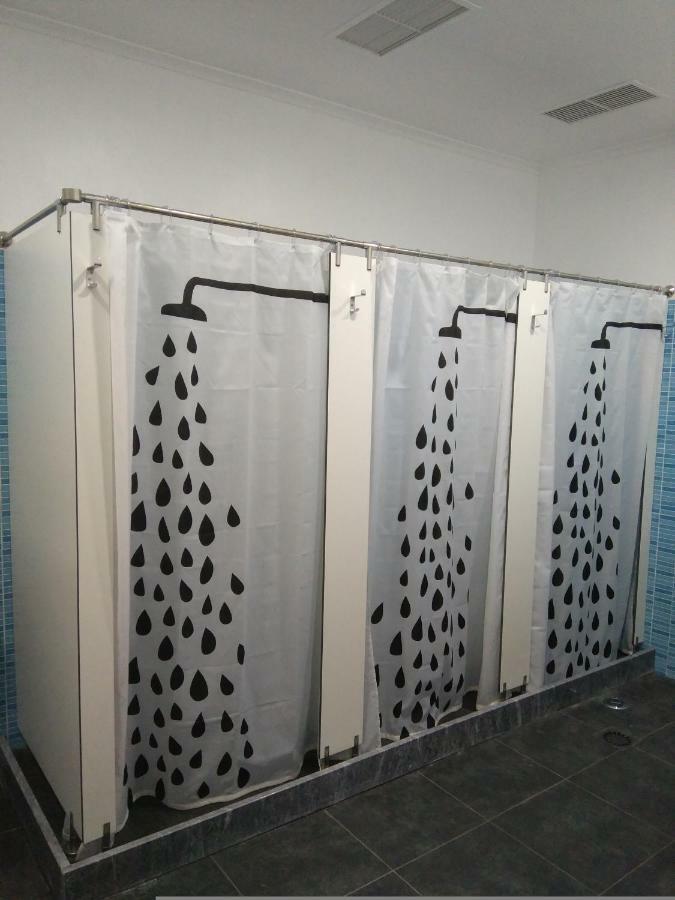 אבורה Hostel Raymundo מראה חיצוני תמונה